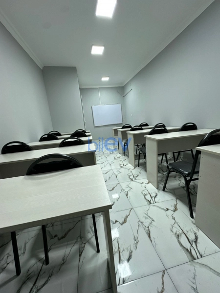 Aylıq Kirayə 7 otaqlı Köhnə Tikili bina evi  200m², Bakı