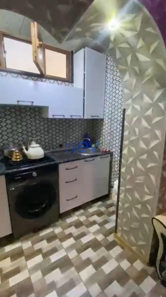 Satış 4 otaqlı Köhnə Tikili bina evi  110m², Lənkəran