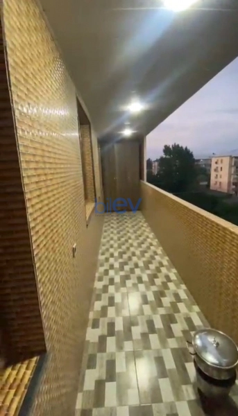 Satış 4 otaqlı Köhnə Tikili bina evi  110m², Lənkəran