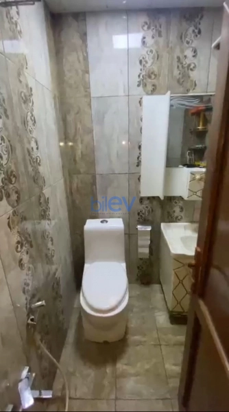 Satış 4 otaqlı Köhnə Tikili bina evi  110m², Lənkəran