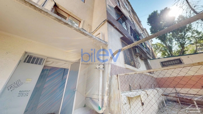 Satış 4 otaqlı Köhnə Tikili bina evi  90m², Bakı