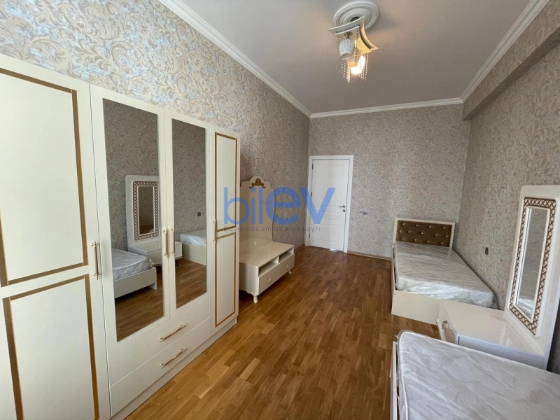 Aylıq Kirayə 3 otaqlı Yeni Tikili bina evi  100m², Bakı