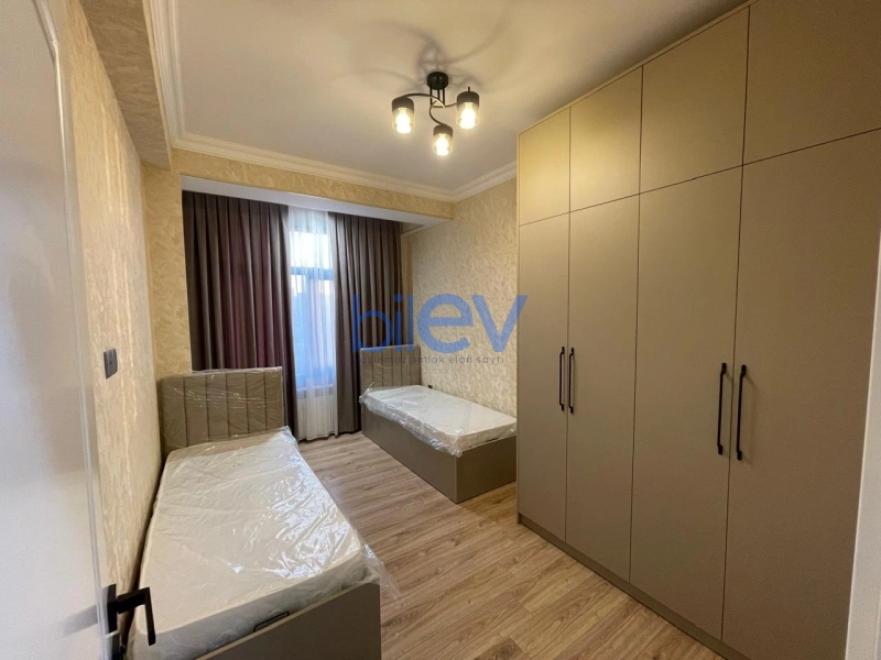 Aylıq Kirayə 3 otaqlı Yeni Tikili bina evi  100m², Bakı