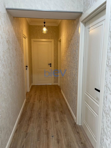 Aylıq Kirayə 3 otaqlı Yeni Tikili bina evi  100m², Bakı