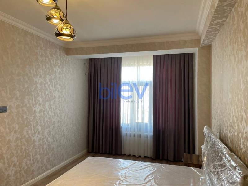 Aylıq Kirayə 3 otaqlı Yeni Tikili bina evi  100m², Bakı