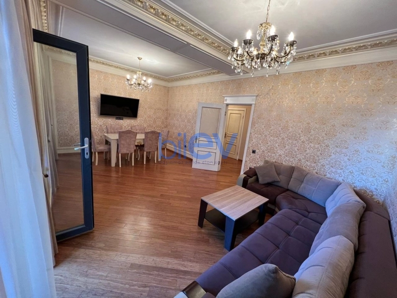 Aylıq Kirayə 2 otaqlı Yeni Tikili bina evi  115m², Bakı