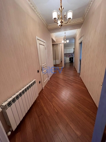 Aylıq Kirayə 2 otaqlı Yeni Tikili bina evi  115m², Bakı