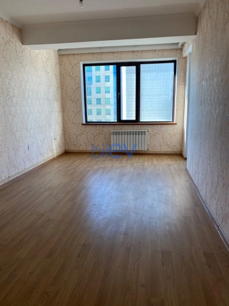 Aylıq Kirayə 3 otaqlı Ofis  70m², Bakı