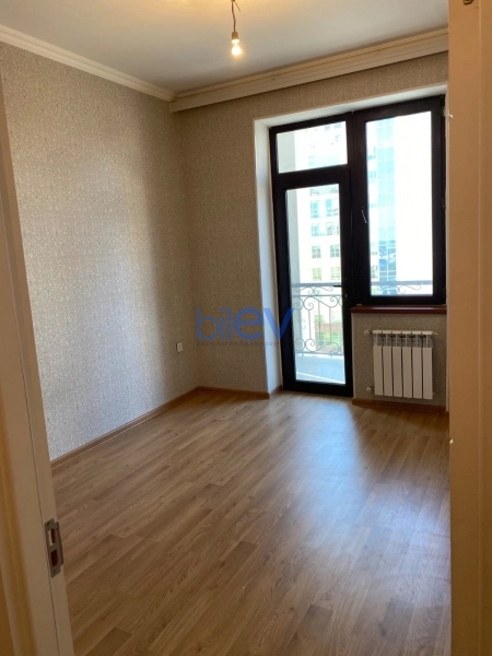 Aylıq Kirayə 3 otaqlı Ofis  70m², Bakı