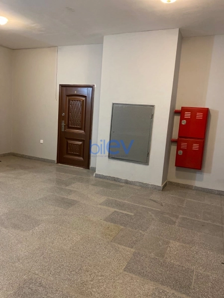Aylıq Kirayə 3 otaqlı Ofis  70m², Bakı