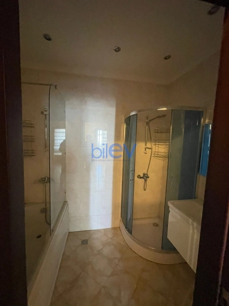 Aylıq Kirayə 3 otaqlı Yeni Tikili bina evi  125m², Bakı