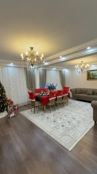 Satış 5 otaqlı Köhnə Tikili bina evi  120m², Bakı