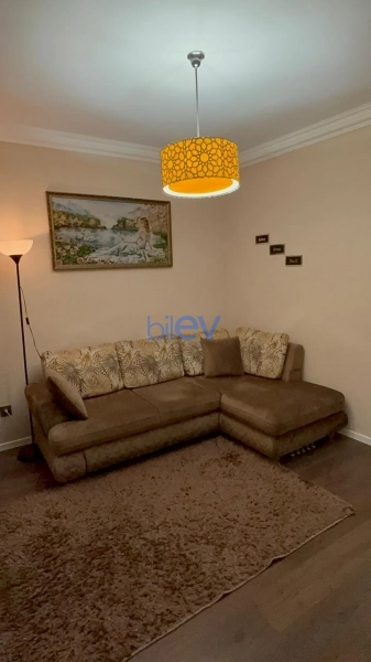 Satış 5 otaqlı Köhnə Tikili bina evi  120m², Bakı