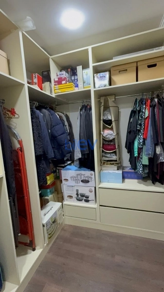 Satış 5 otaqlı Köhnə Tikili bina evi  120m², Bakı