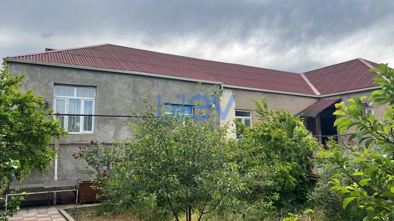 Satış 8 otaqlı Həyət evi  250m², Bakı