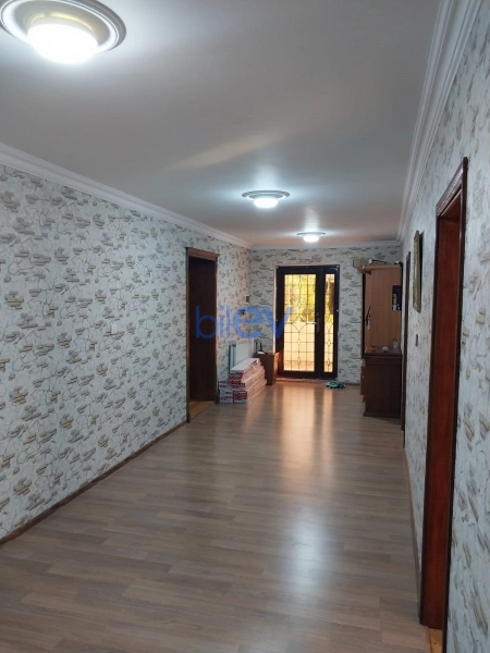 Satış 8 otaqlı Həyət evi  250m², Bakı