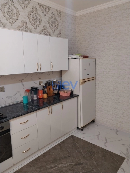 Satış 8 otaqlı Həyət evi  250m², Bakı