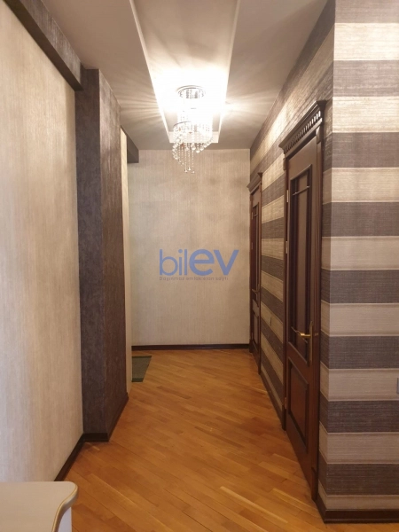 Satış 3 otaqlı Yeni Tikili bina evi  140m², Bakı