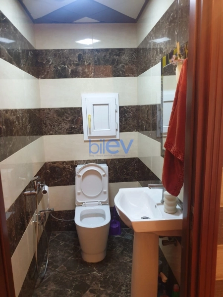 Satış 3 otaqlı Yeni Tikili bina evi  140m², Bakı
