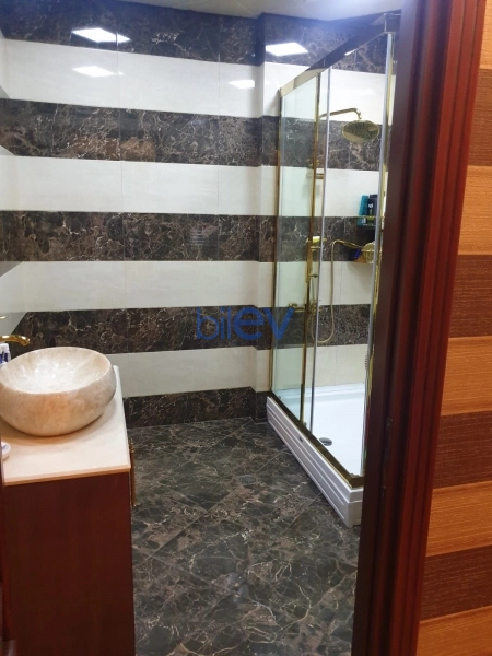 Satış 3 otaqlı Yeni Tikili bina evi  140m², Bakı