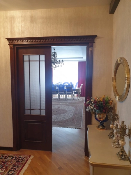 Satış 3 otaqlı Yeni Tikili bina evi  140m², Bakı