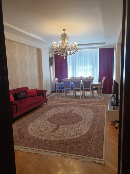 Satış 3 otaqlı Yeni Tikili bina evi  140m², Bakı