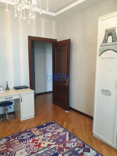 Satış 3 otaqlı Yeni Tikili bina evi  140m², Bakı