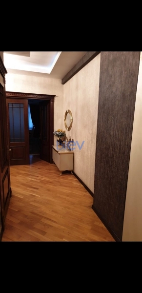 Satış 3 otaqlı Yeni Tikili bina evi  140m², Bakı
