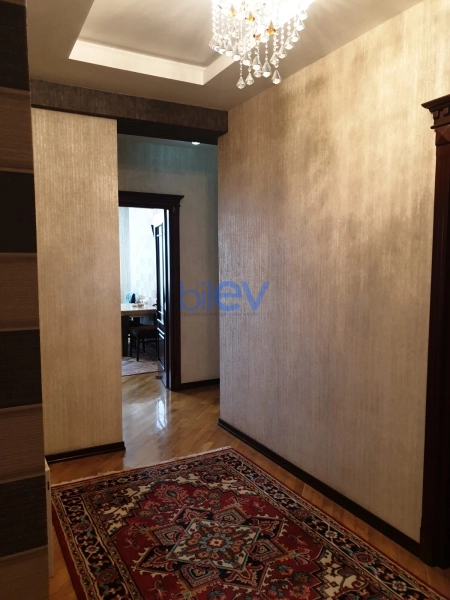Satış 3 otaqlı Yeni Tikili bina evi  140m², Bakı
