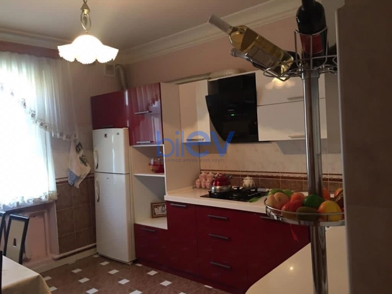 Satış 10 otaqlı Villa  550m², Bakı