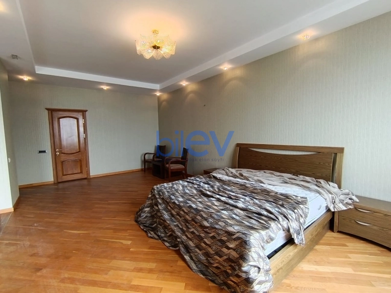 Aylıq Kirayə 5 otaqlı Yeni Tikili bina evi  270m², Bakı