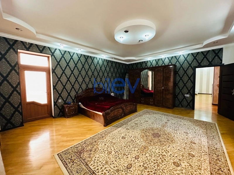 Satış 8 otaqlı Villa  220m², Bakı