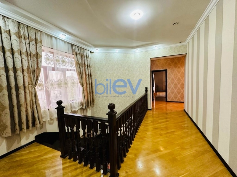 Satış 8 otaqlı Villa  220m², Bakı