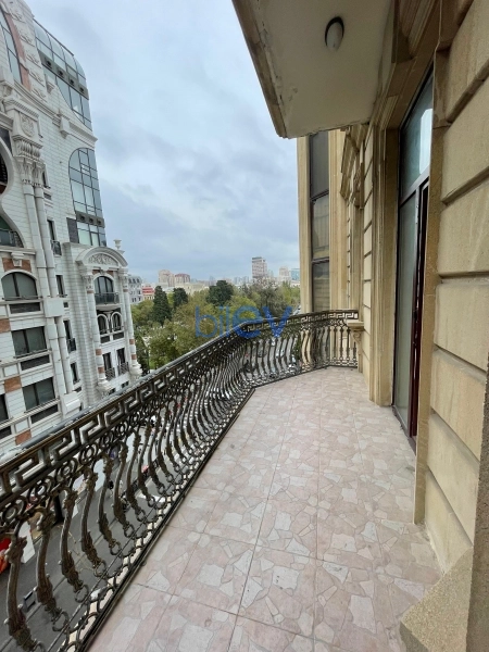 Aylıq Kirayə 4 otaqlı Ofis  150m², Bakı