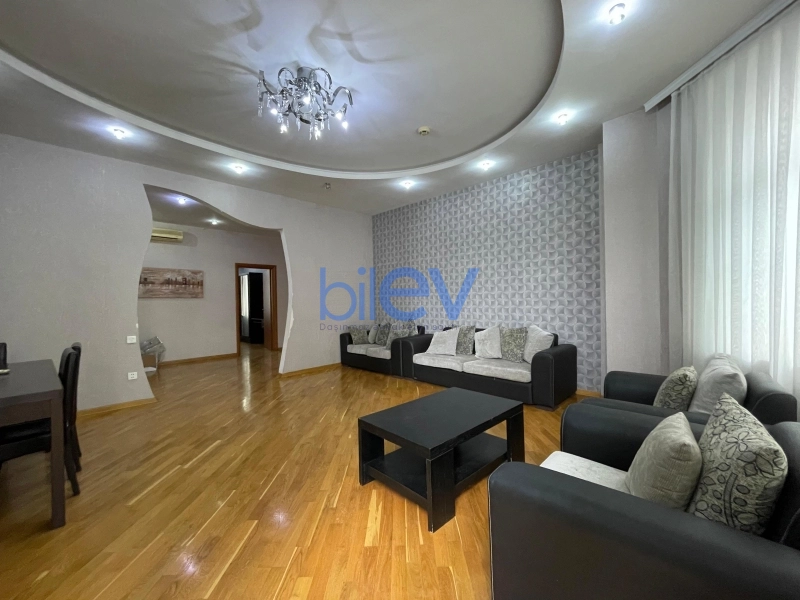 Aylıq Kirayə 4 otaqlı Ofis  150m², Bakı