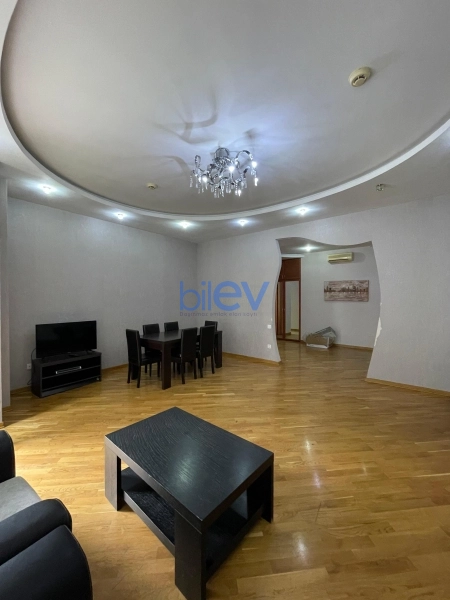 Aylıq Kirayə 4 otaqlı Ofis  150m², Bakı