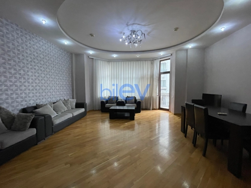 Aylıq Kirayə 4 otaqlı Ofis  150m², Bakı