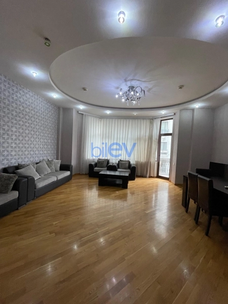 Aylıq Kirayə 4 otaqlı Ofis  150m², Bakı