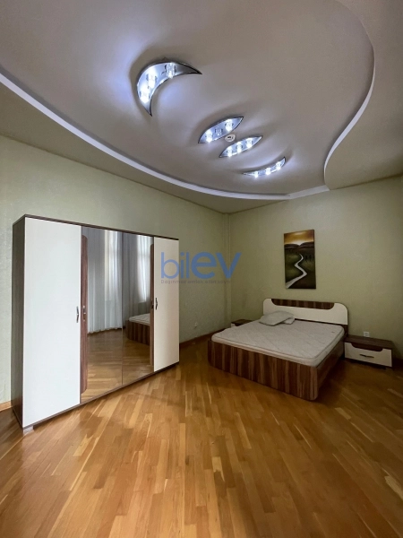 Aylıq Kirayə 4 otaqlı Ofis  150m², Bakı