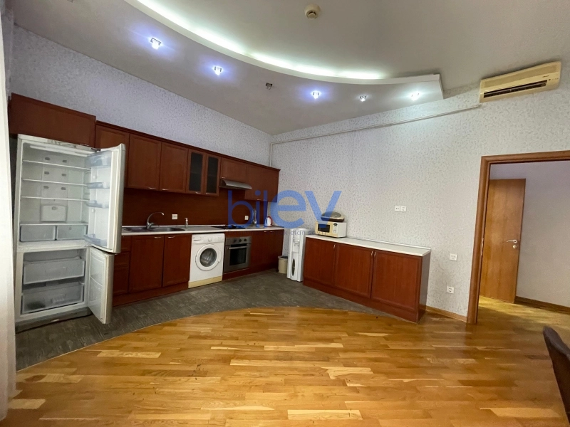 Aylıq Kirayə 4 otaqlı Ofis  150m², Bakı