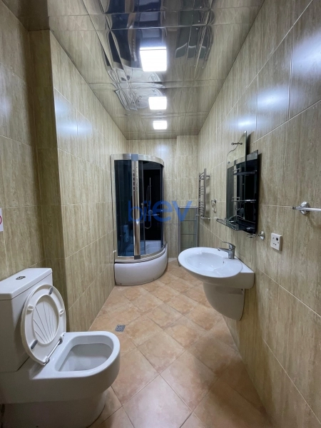 Aylıq Kirayə 4 otaqlı Ofis  150m², Bakı