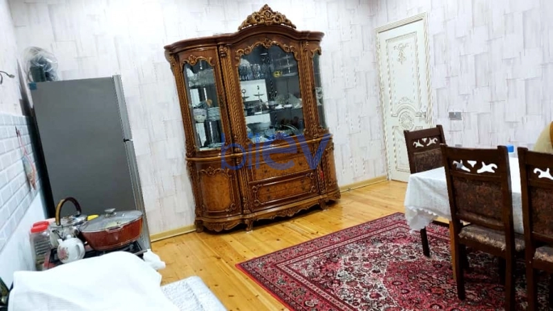 Satış 8 otaqlı Həyət evi  250m², Bakı