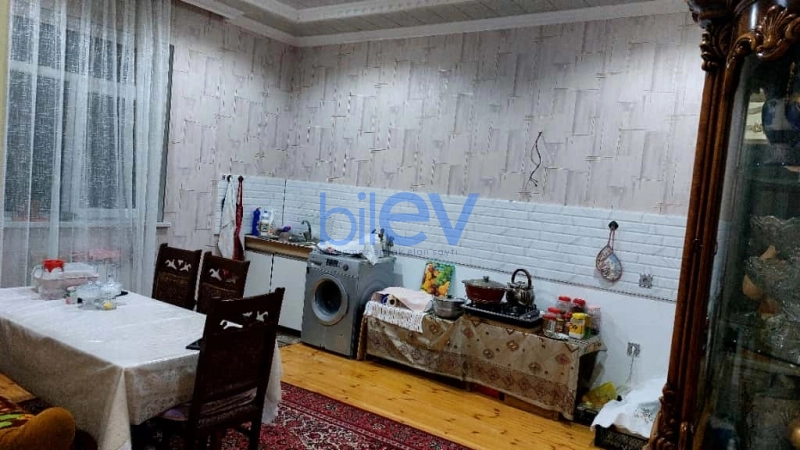 Satış 8 otaqlı Həyət evi  250m², Bakı