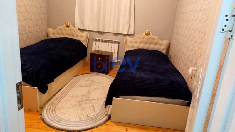 Satış 8 otaqlı Həyət evi  250m², Bakı