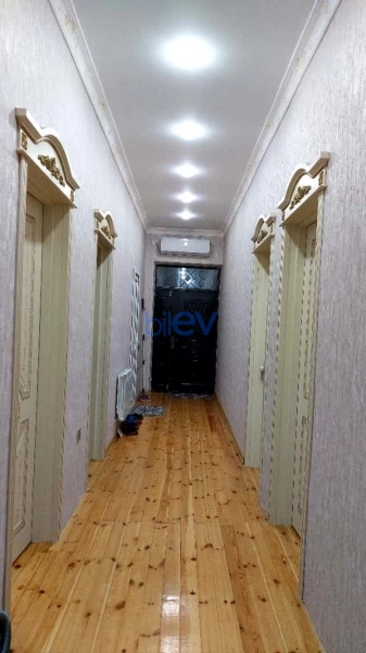 Satış 8 otaqlı Həyət evi  250m², Bakı
