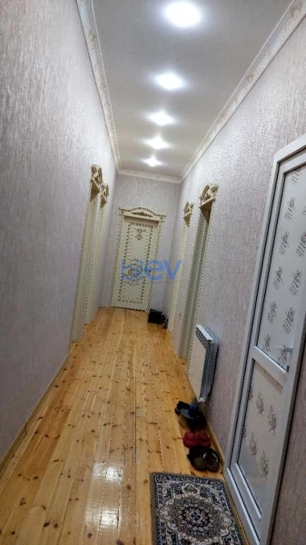 Satış 8 otaqlı Həyət evi  250m², Bakı