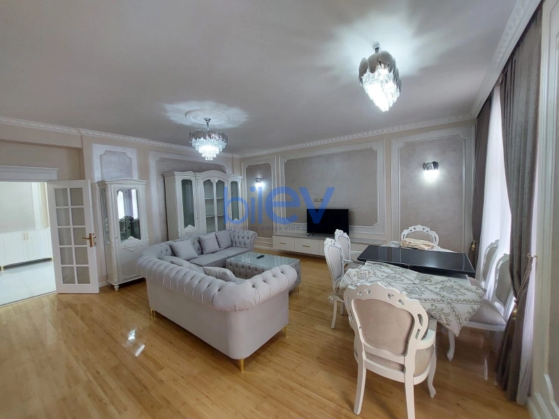 Satış 4 otaqlı Yeni Tikili bina evi  215m², Bakı
