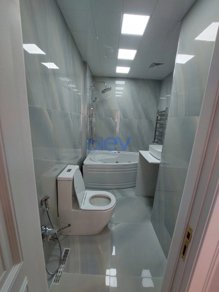 Satış 4 otaqlı Yeni Tikili bina evi  215m², Bakı