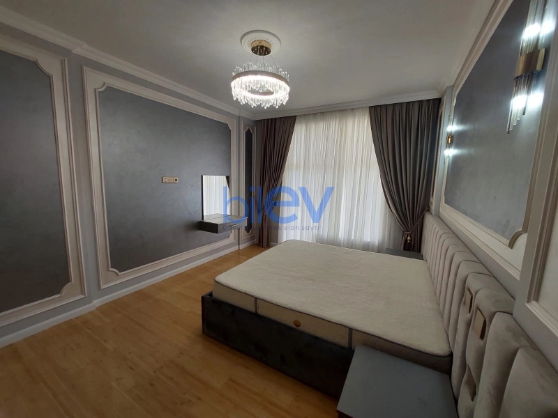Satış 4 otaqlı Yeni Tikili bina evi  215m², Bakı
