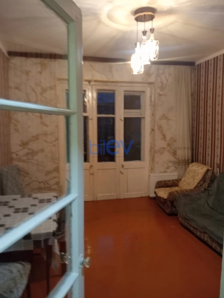 Aylıq Kirayə 2 otaqlı Köhnə Tikili bina evi  60m², Bakı